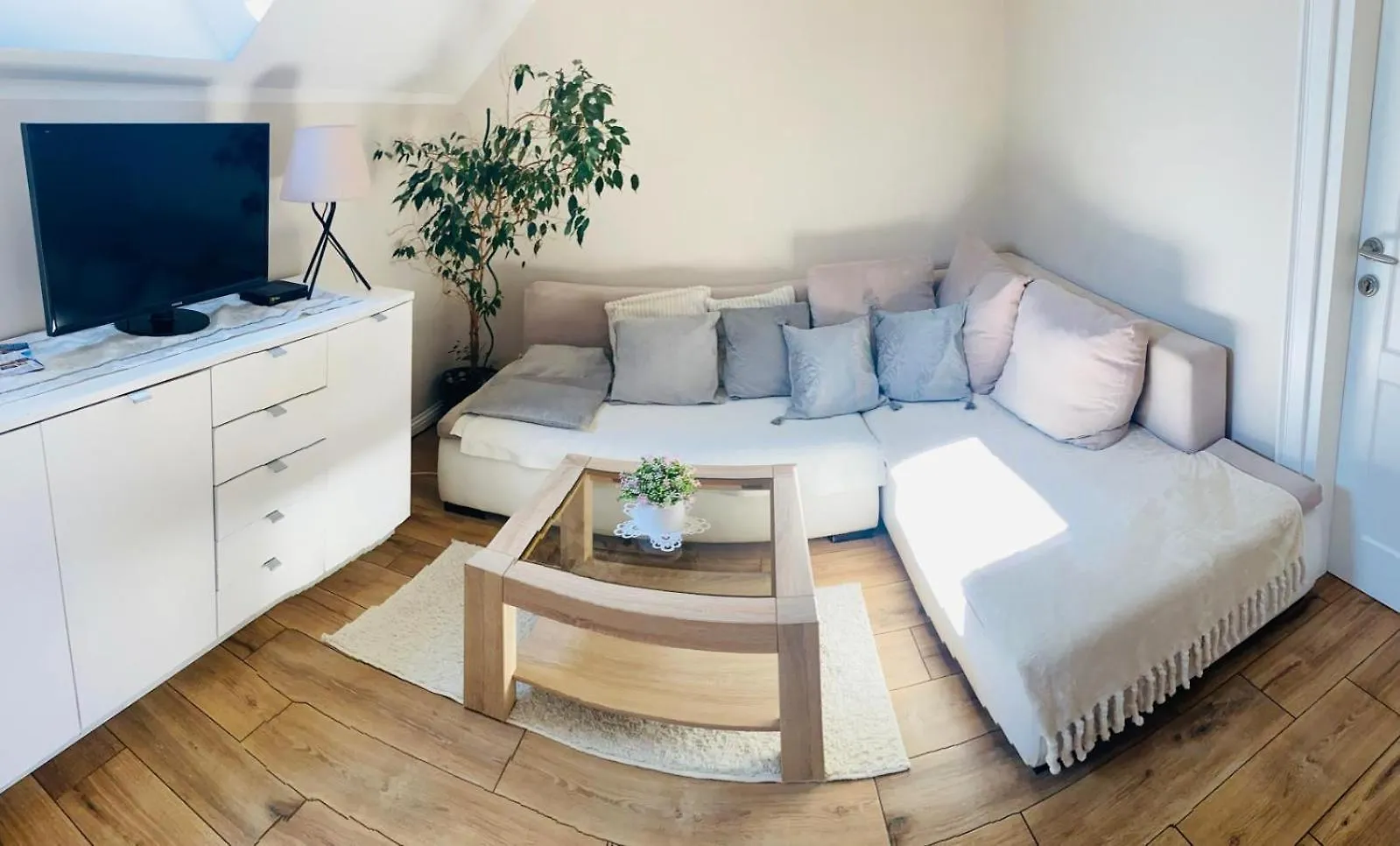 Bursztynowa Komnata - Apartament 그단스크 0*,  폴란드